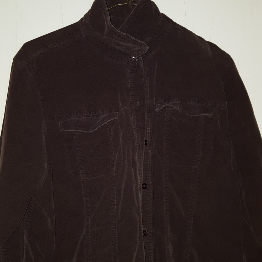 Button down shirt - Picture 2 of 5